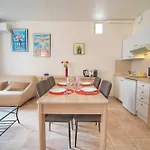 Frgk Stylish 1br Clemenceau Steps From Ac Ultrafast Wifi Διαμέρισμα Κάννες