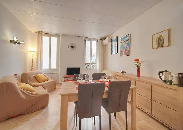 Daire Frgk Stylish 1br Clemenceau Steps From Ac Ultrafast Wifi