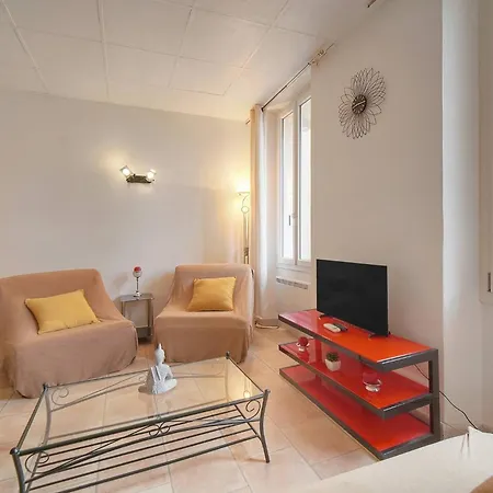 Daire Frgk Stylish 1br Clemenceau Steps From Ac Ultrafast Wifi *