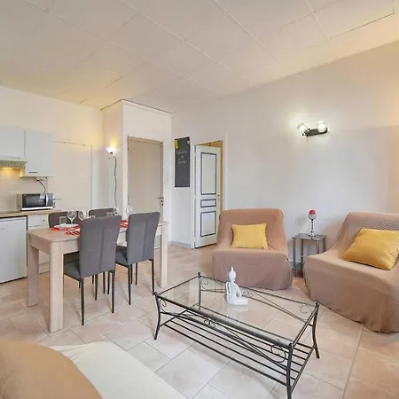 Frgk Stylish 1br Clemenceau Steps From Ac Ultrafast Wifi Daire