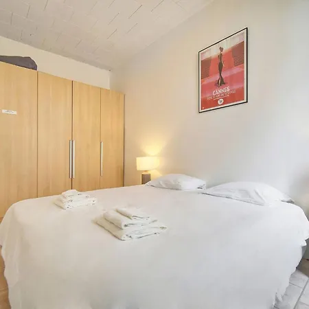 Frgk Stylish 1br Clemenceau Steps From Ac Ultrafast Wifi * Cannes